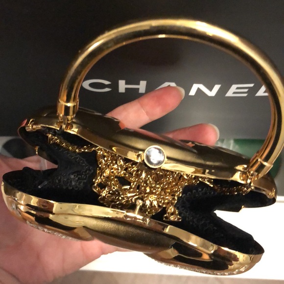 NWOT Gorgeous Italy Design Luxury Dinner Mini Gold Handbag/Crossbody - Picture 9 of 13